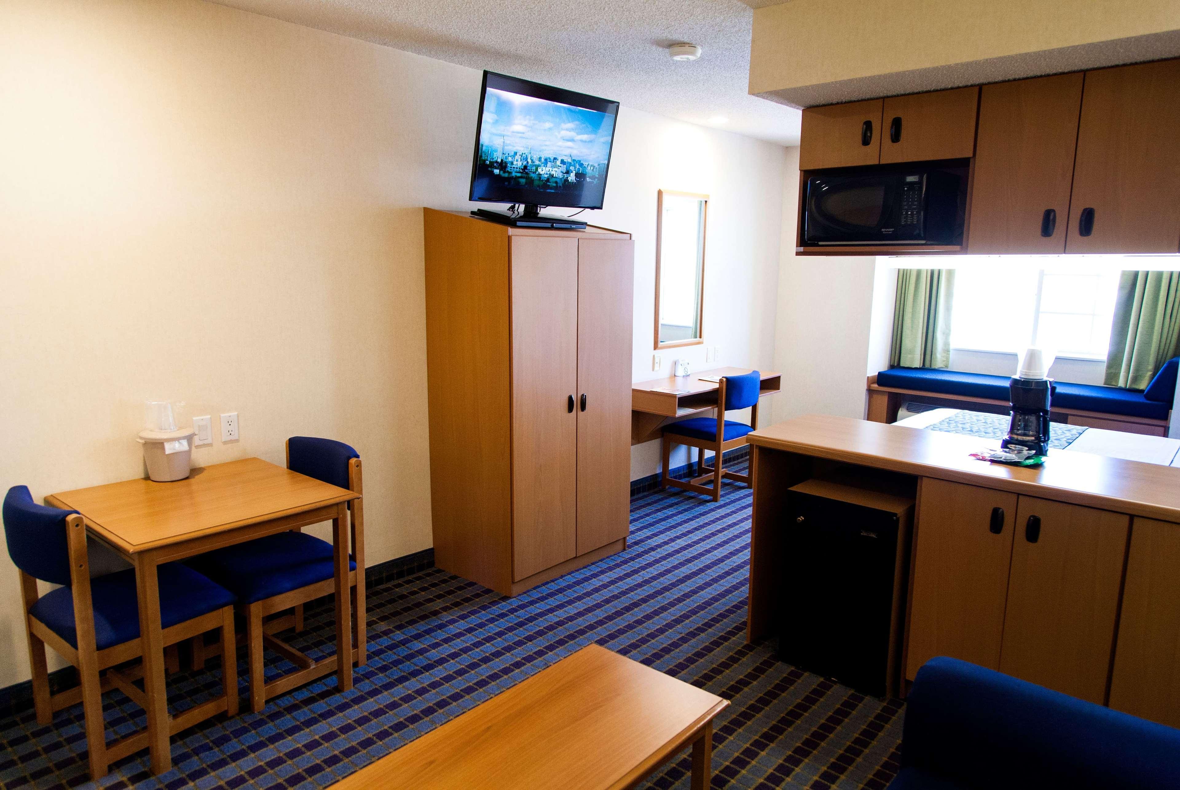 Microtel Inn & Suites By Wyndham Chihuahua Buitenkant foto