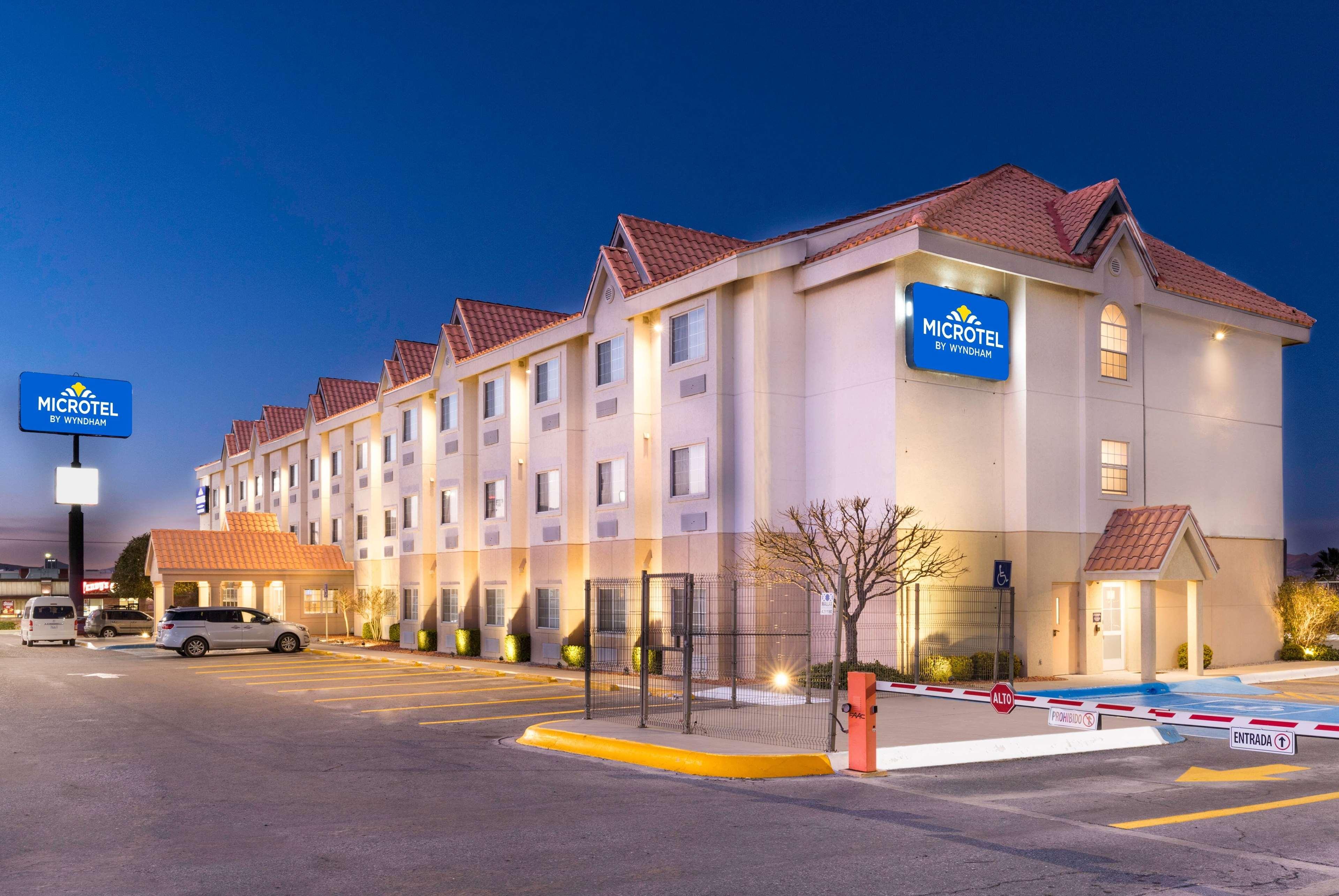 Microtel Inn & Suites By Wyndham Chihuahua Buitenkant foto