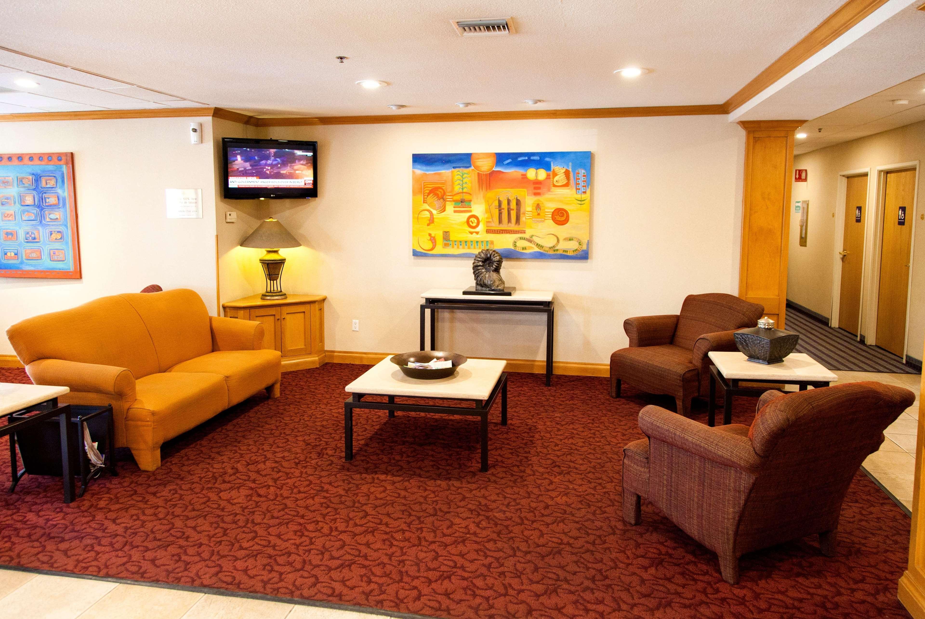 Microtel Inn & Suites By Wyndham Chihuahua Buitenkant foto