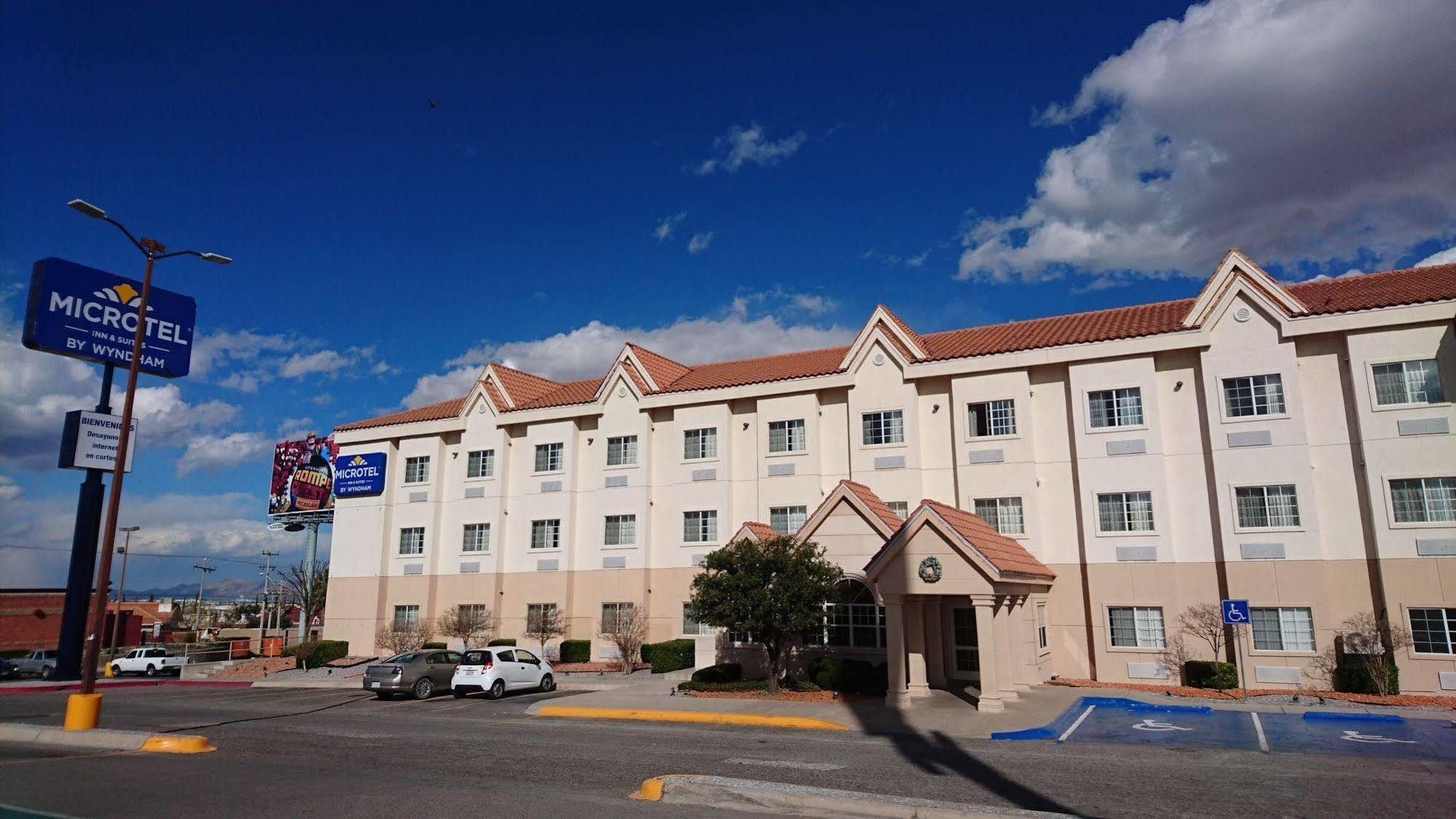 Microtel Inn & Suites By Wyndham Chihuahua Buitenkant foto
